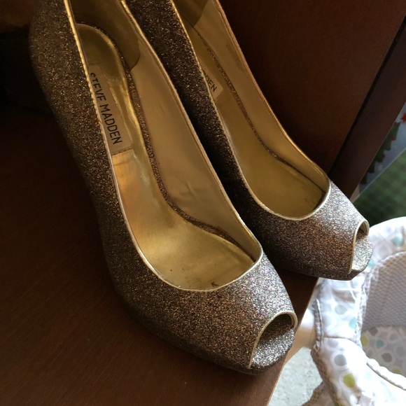 Steve Madden Pumps - Picture 5 of 5